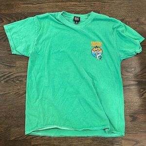 Super cool, urban outfitters t shirt in green